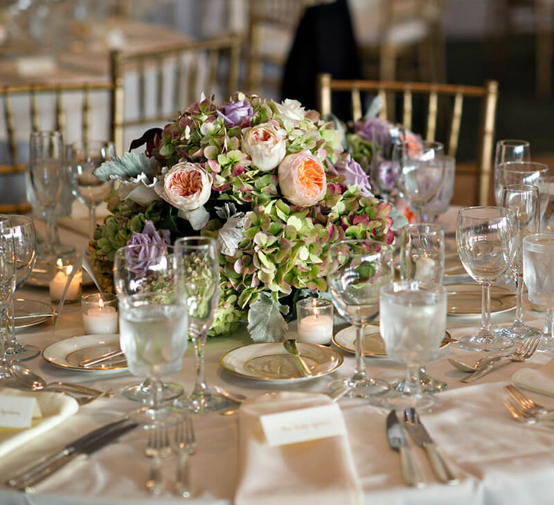 centerpiece and place settings